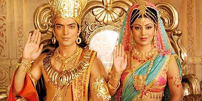Debinna Banerjee and Gurmeet Chaudhary on Ramayan